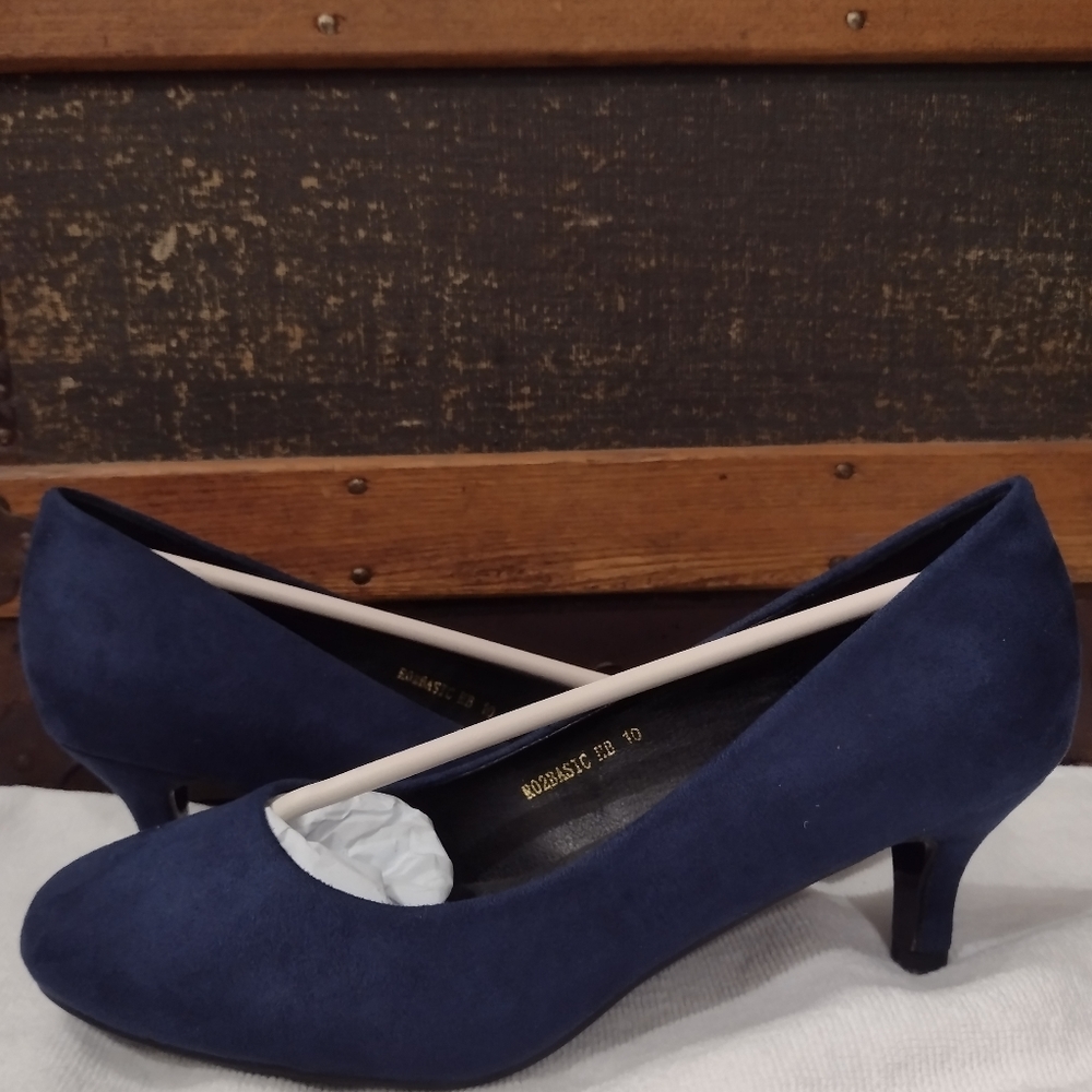 IDIFU Women's Classic Low Heels in Blue Suede Size 10 & 11